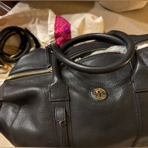 Black Leather Handbag with Gold Accents Tory Burch